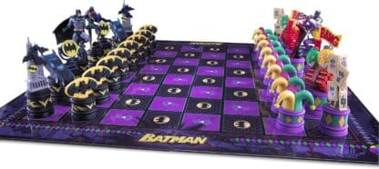 Noble Collection The Batman Chess Set | Dark Knight vs Joker - Image 3