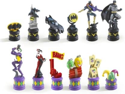Noble Collection The Batman Chess Set | Dark Knight vs Joker - Image 4