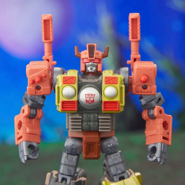 TRANSFORMERS 2023 LEGACY EVOLUTION CRASHBAR DELUXE CLASS ROBOT FIGURE MIB SEALED - Image 7