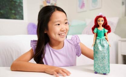 OFFICIAL Disney Princess Doll, Ariel Posable Fashion Doll (Sparkling Clothing) - Image 3