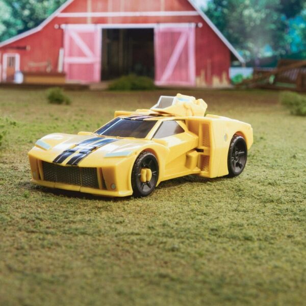 Transformers Toys EarthSpark Deluxe Class Bumblebee Act Fig F6732 - Image 4