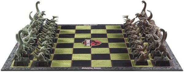 JURASSIC PARK CHESS SET BRAND NEW - THE NOBLE COLLECTION NN2421 GREAT GIFT - Image 6