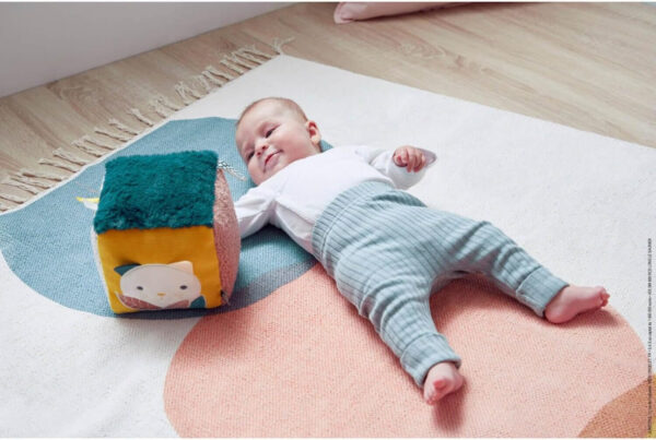 Kaloo -Stimuli–My Sensory Cube - Sensory-Awakening Toy - 6 Different sides - Image 5