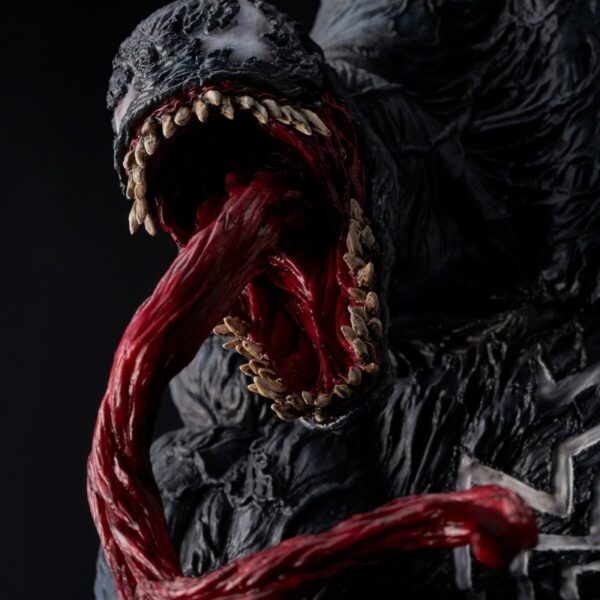 Marvel Venom 1.5 with Display Base Sofbinal Statue Venom Sentinel Statue - Image 18