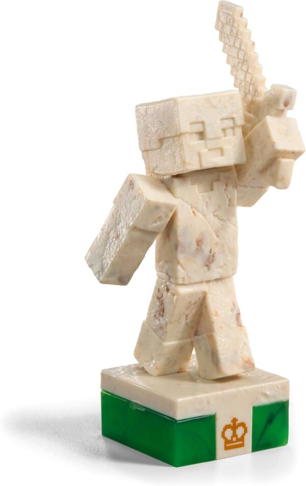 Minecraft Chess Set by The Noble Collection - Image 7