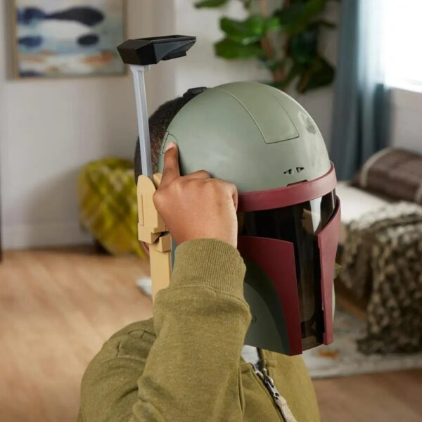 Star Wars Boba Fett Electronic Mask, Star Wars Costume for Kids Ages 5 and Up - Image 6