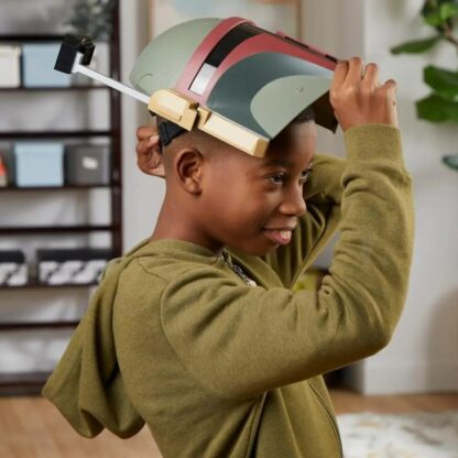 Star Wars Boba Fett Electronic Mask, Star Wars Costume for Kids Ages 5 and Up - Image 9