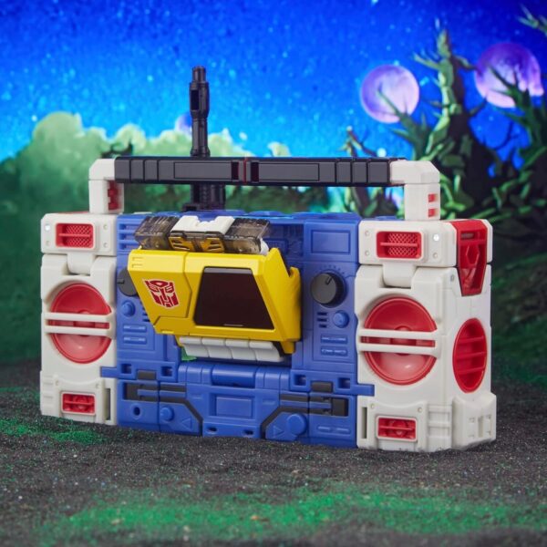 Transformers Legacy Evolution Twincast and Autobot Rewind Action Figure - Image 4