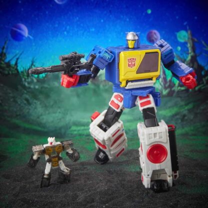Transformers Legacy Evolution Twincast and Autobot Rewind Action Figure - Image 7