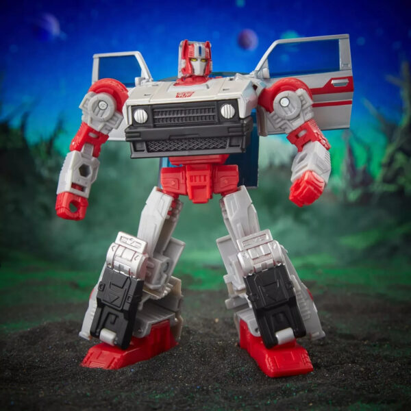 Transformers Legacy Evolution CROSSCUT Deluxe Class 5.5"-inch Action Figure - Image 5