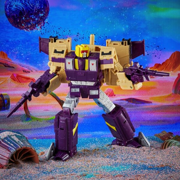 TRANSFORMERS Toys Generations Legacy Series Leader Blitzwing Triple - Image 6