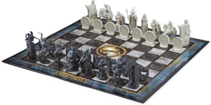 The Noble Collection The Lord of the Rings - Chess Set: Battle for Middle-Earth - Image 7